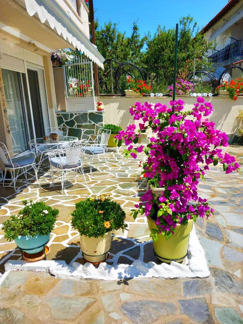 Apartamento Maria'S Garden House Flogita Exterior foto